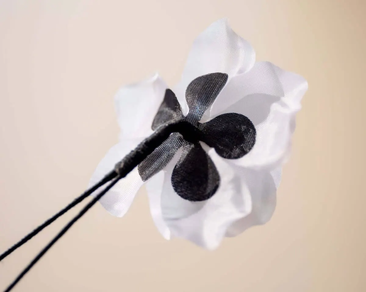 Boutonnière Gardenie Weiß (Gardenia jasminoides) - Ansicht 3