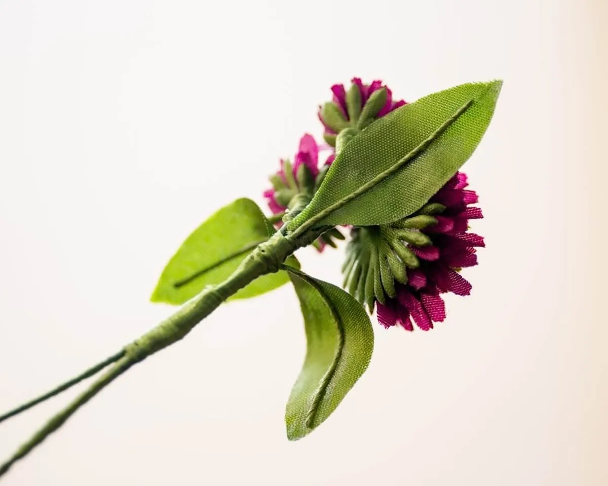 Boutonnière Klee Dunkelrot 3er (Trifolium rubrum) - Ansicht 3