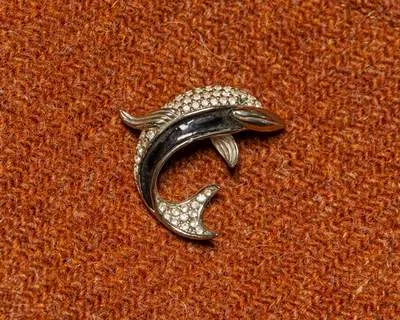 Brosche Delphin d